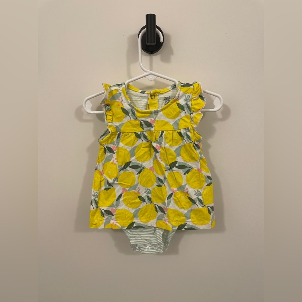 Carter’s 9 month onesie lemons